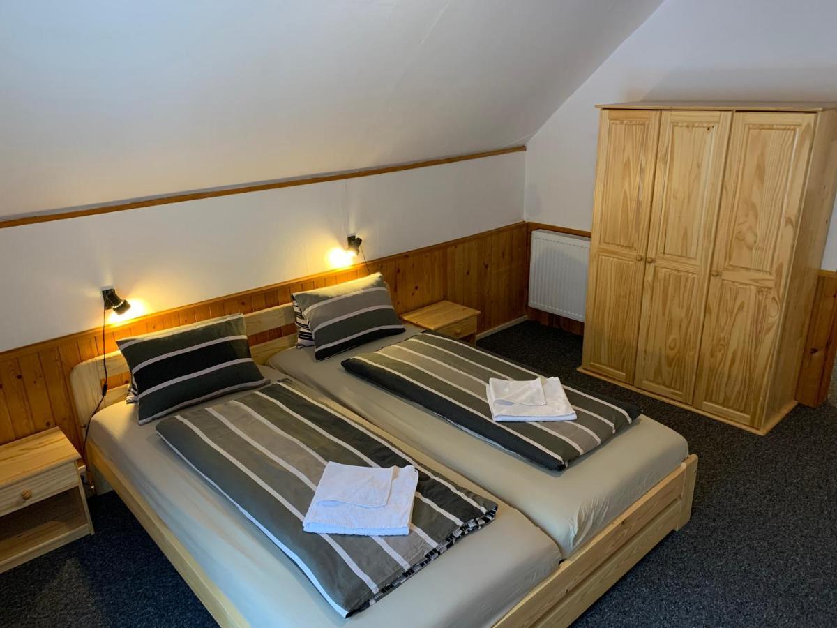 Chata Jezevec Hojsova Stráž Extérieur photo